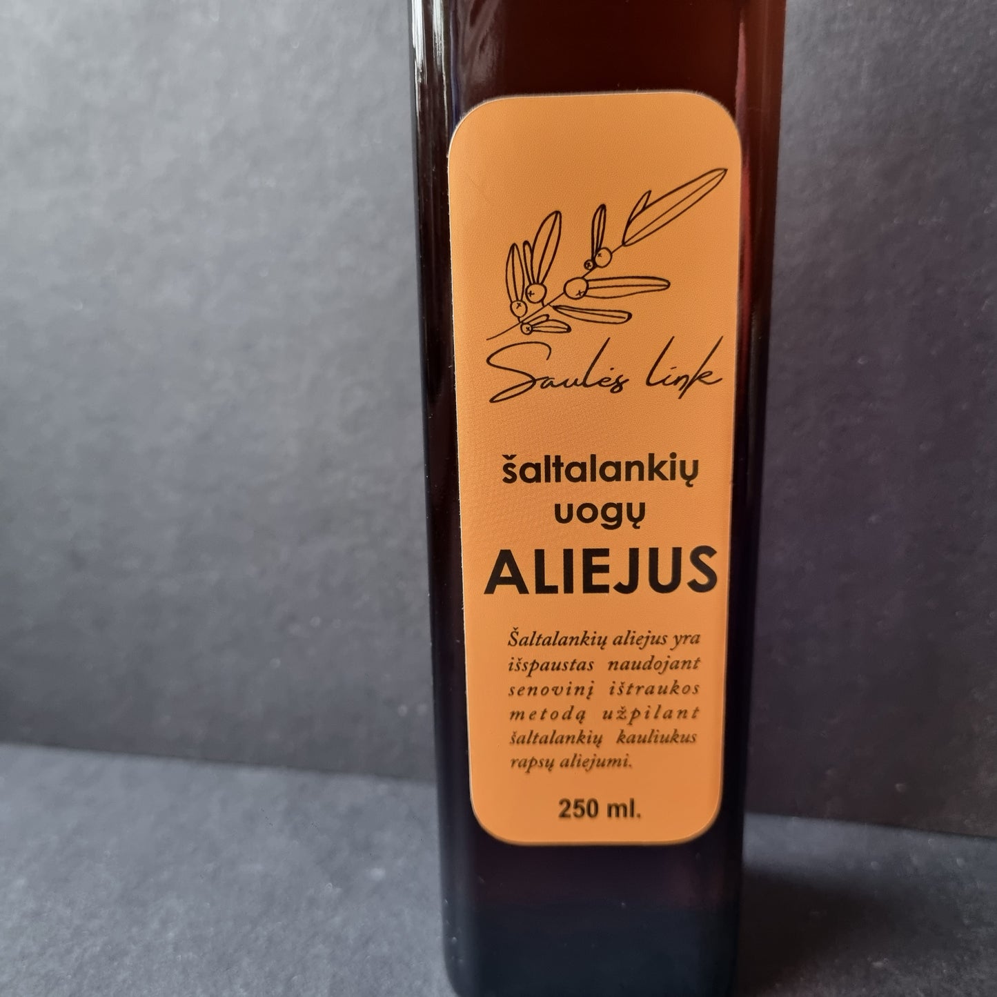 Šaltalankių uogų aliejus