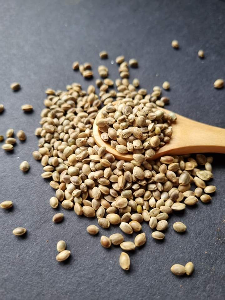 Unshelled HEMP seeds